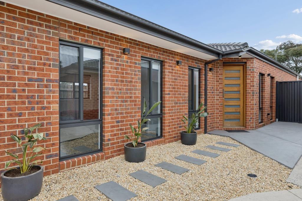 15a Hunter Ct, Cranbourne North, VIC 3977