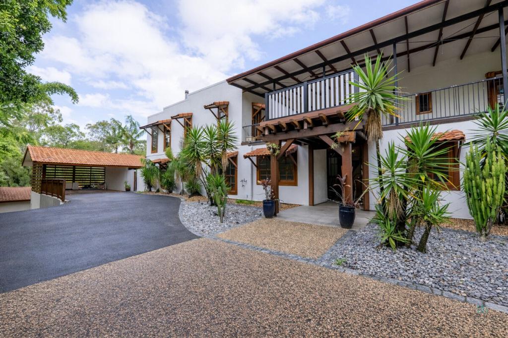 65 Layfield Rd, Anstead, QLD 4070