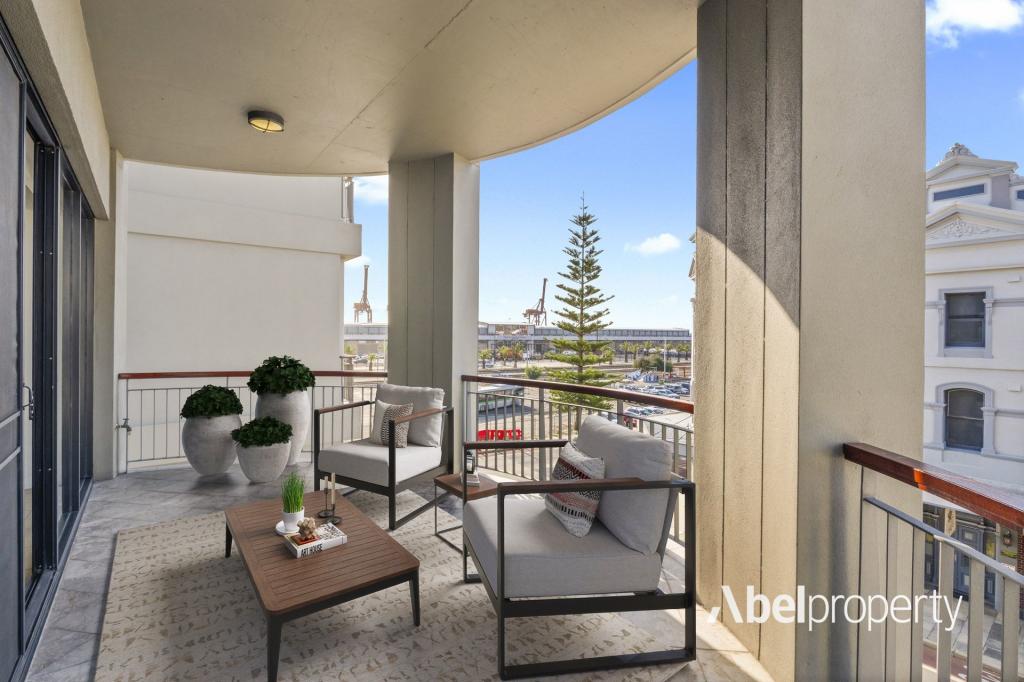 6/70 ELDER PL, FREMANTLE, WA 6160