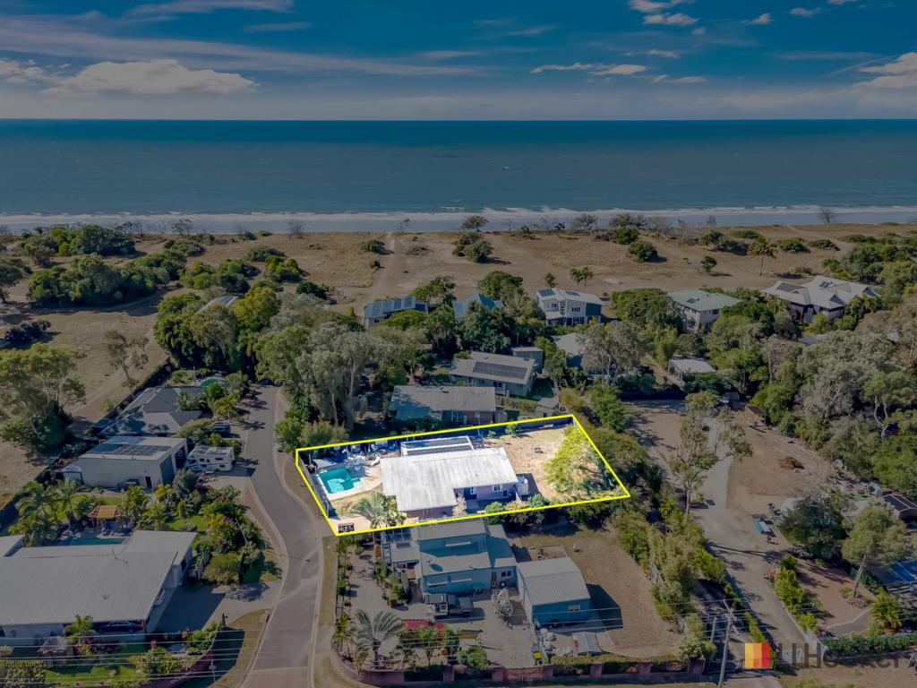 9 Ocean Ct, Moore Park Beach, QLD 4670