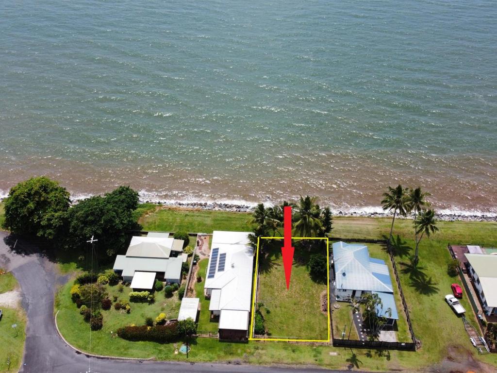 46 Elizabeth St, Flying Fish Point, QLD 4860