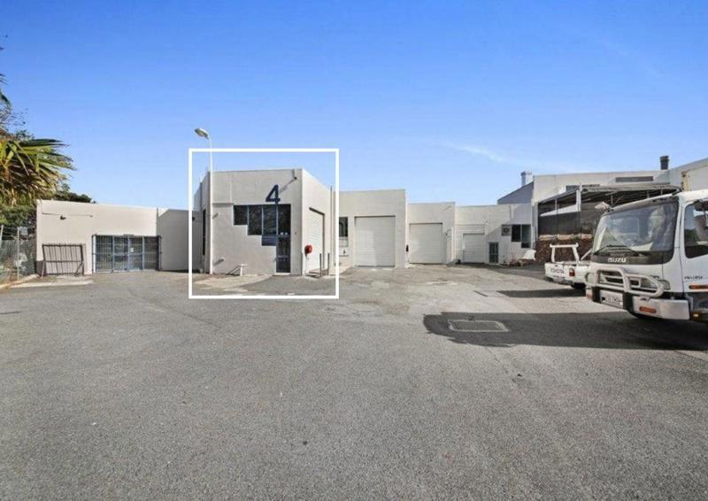 2/4 Olympic Cct, Southport, QLD 4215