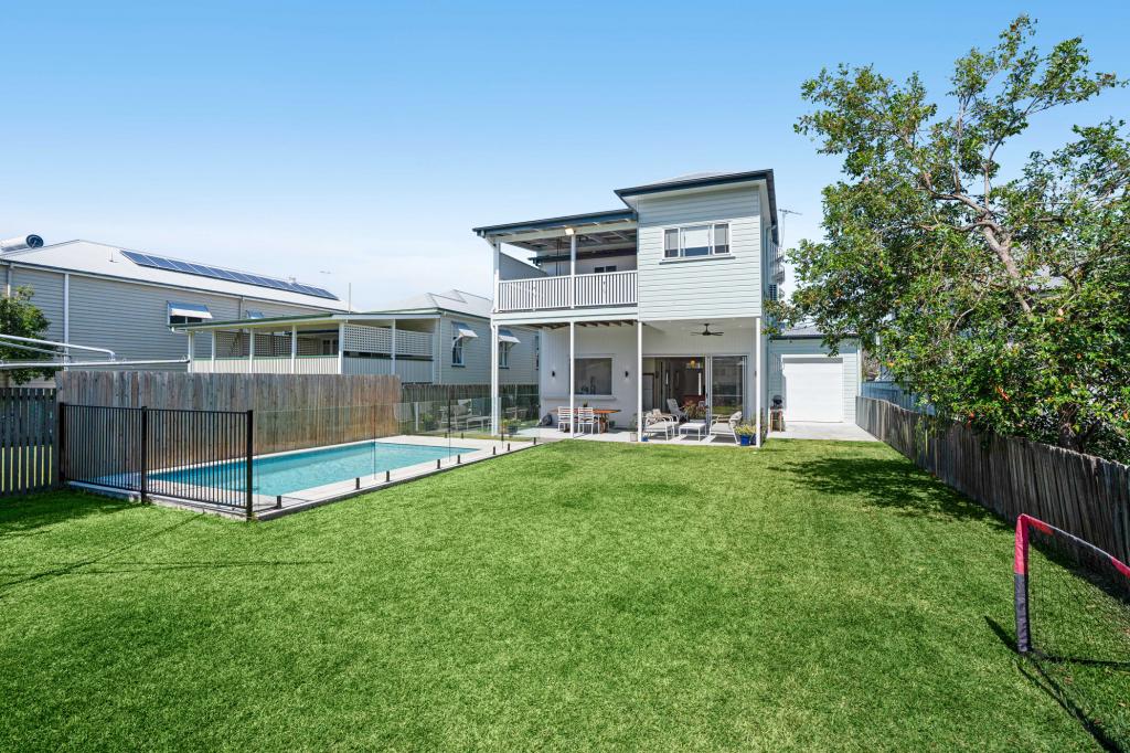 14 Thorrold St, Wooloowin, QLD 4030