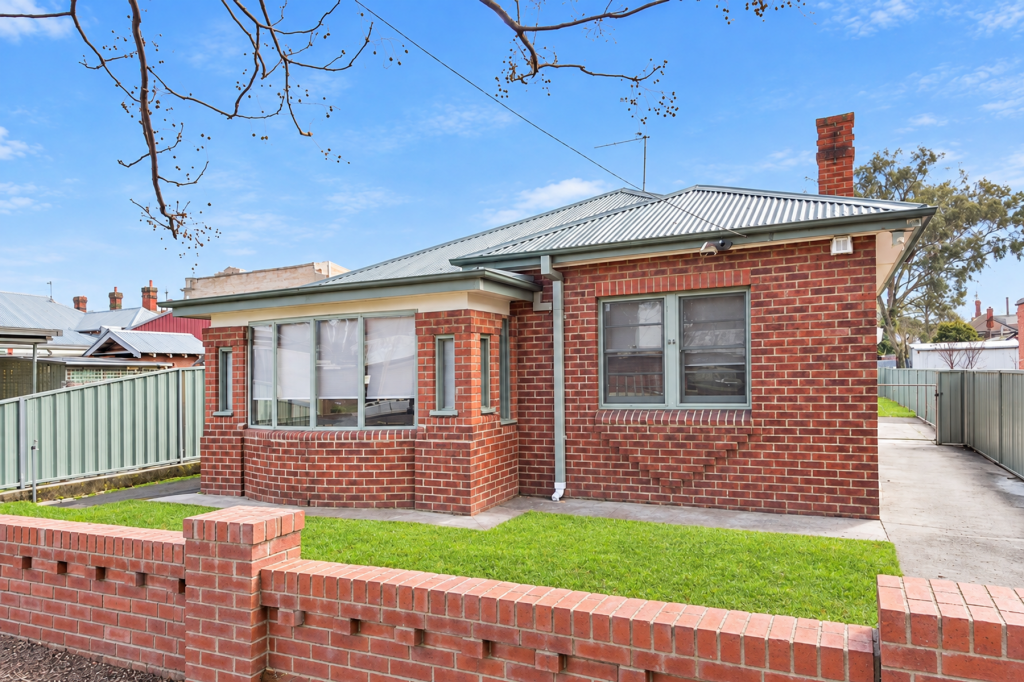 25 MANILLA ST, BATHURST, NSW 2795