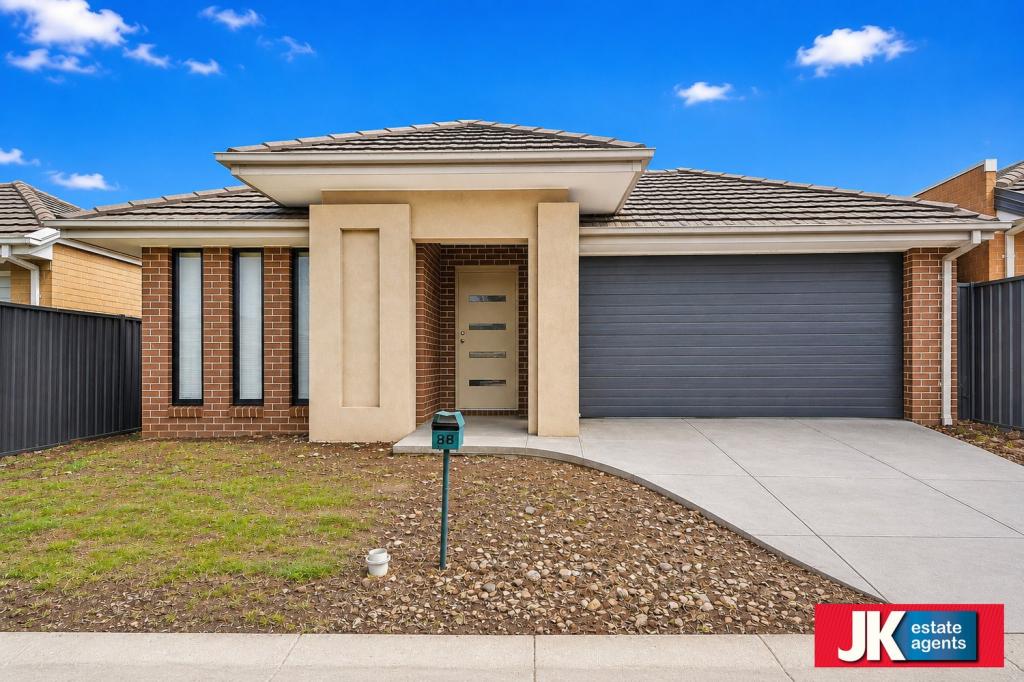 68 WEAVERS ST, MANOR LAKES, VIC 3024