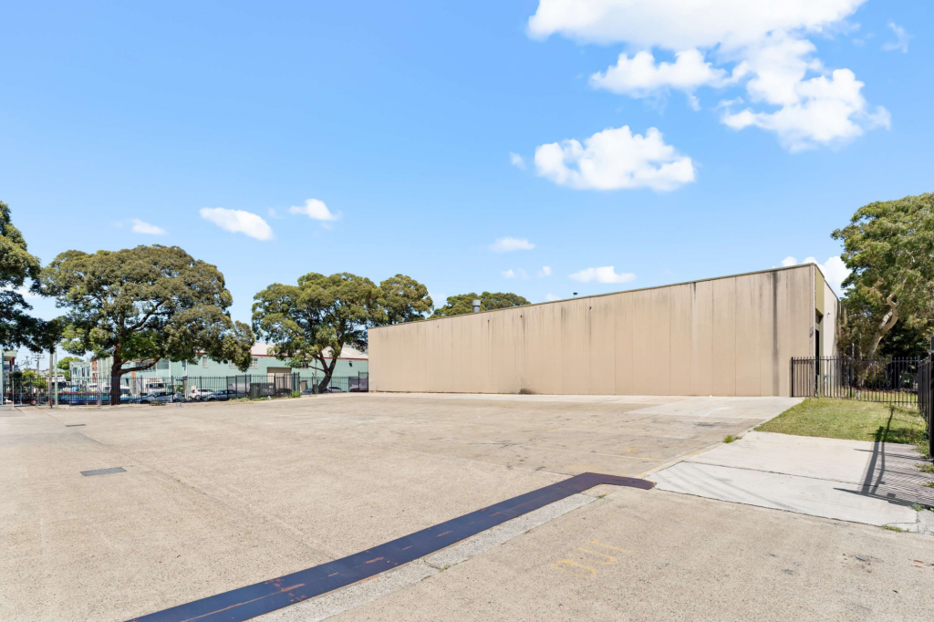 HARDSTAND/24-26 LILIAN FOWLER PL, MARRICKVILLE, NSW 2204