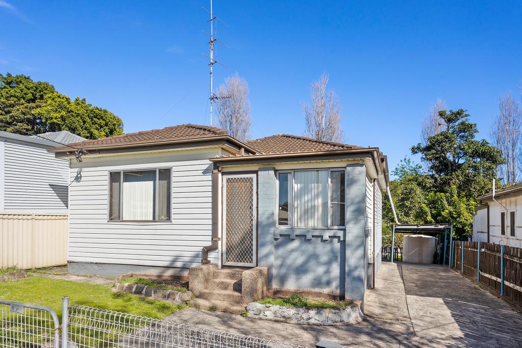 12 Barry St, Cringila, NSW 2502