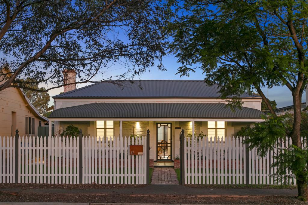 24 Fourth St, Gawler South, SA 5118