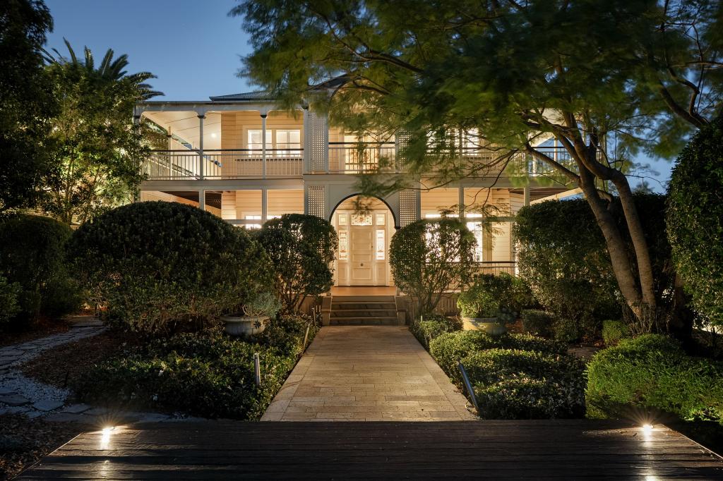76 Windermere Rd, Hamilton, QLD 4007