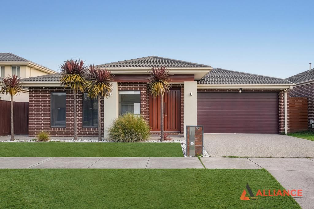 19 Honey Flower Way, Greenvale, VIC 3059