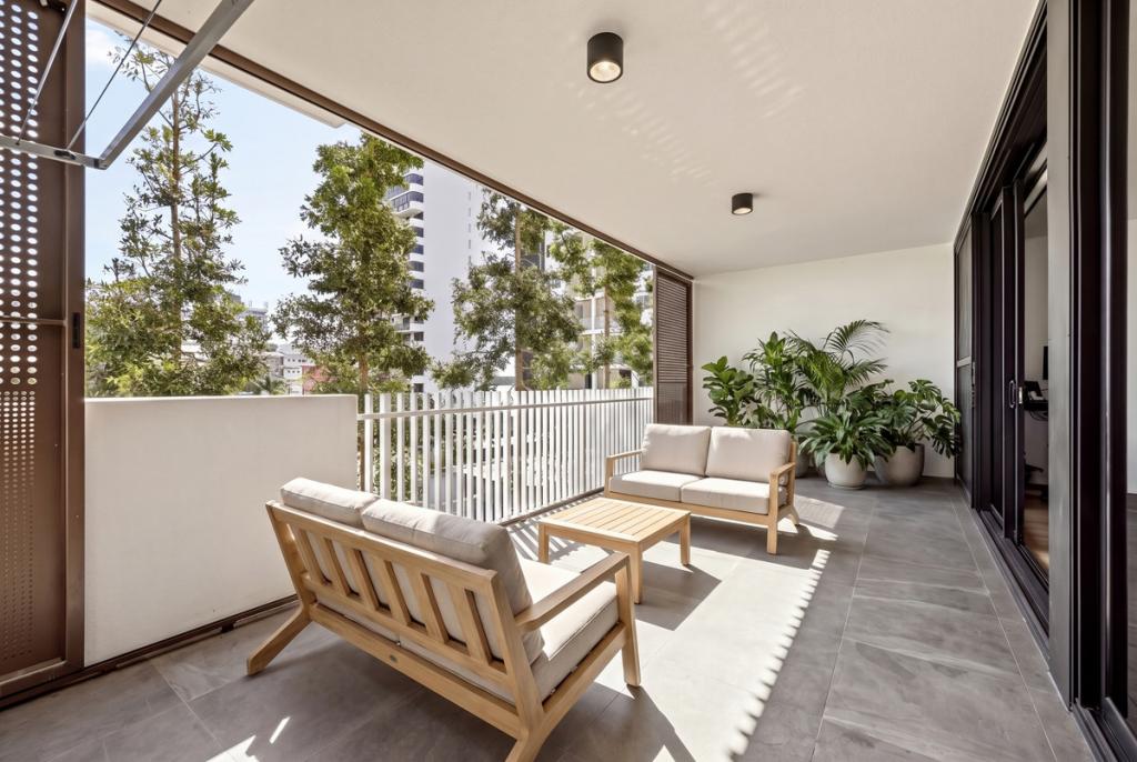 2203/100 Duporth Ave, Maroochydore, QLD 4558
