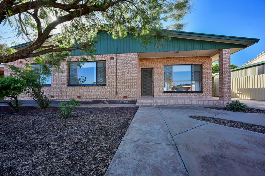 4 Neill St, Whyalla Playford, SA 5600