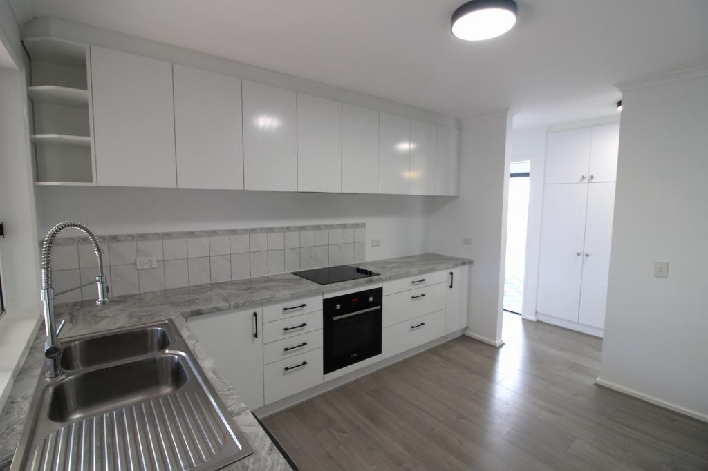 1 Gillian Cl, Noarlunga Downs, SA 5168