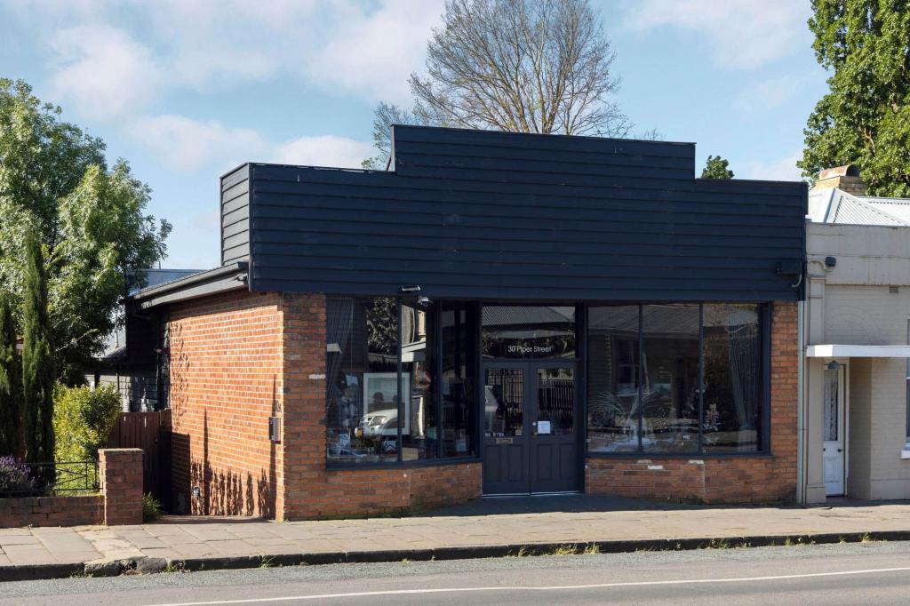 30 & 30a Piper St, Kyneton, VIC 3444