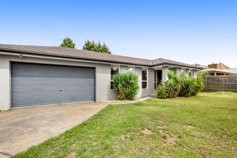 12 Taupo Cres, Rowville, VIC 3178