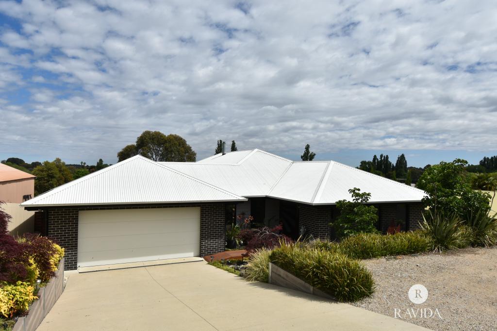 18 Kerferd Rd, Beechworth, VIC 3747