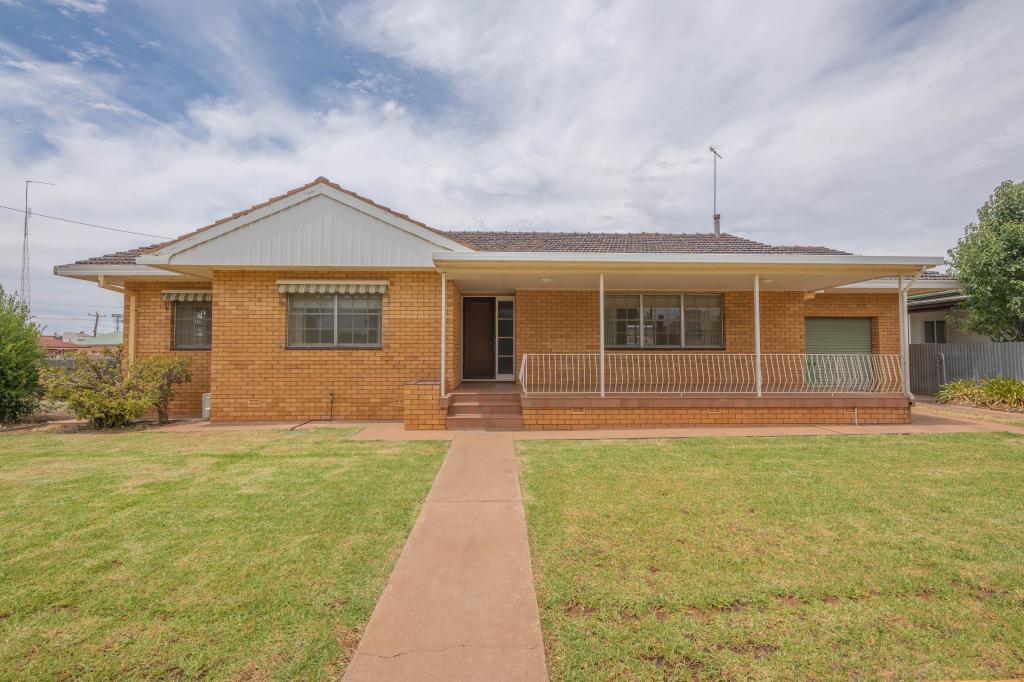19 Golden St, West Wyalong, NSW 2671