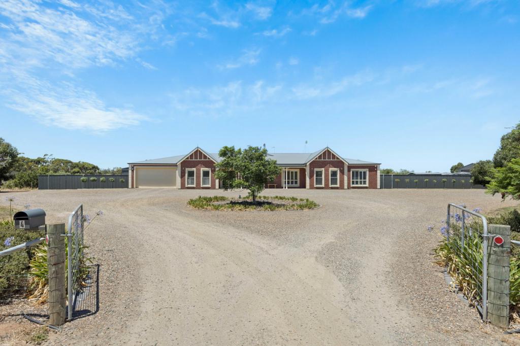 4 Milbourne Ct, Lewiston, SA 5501