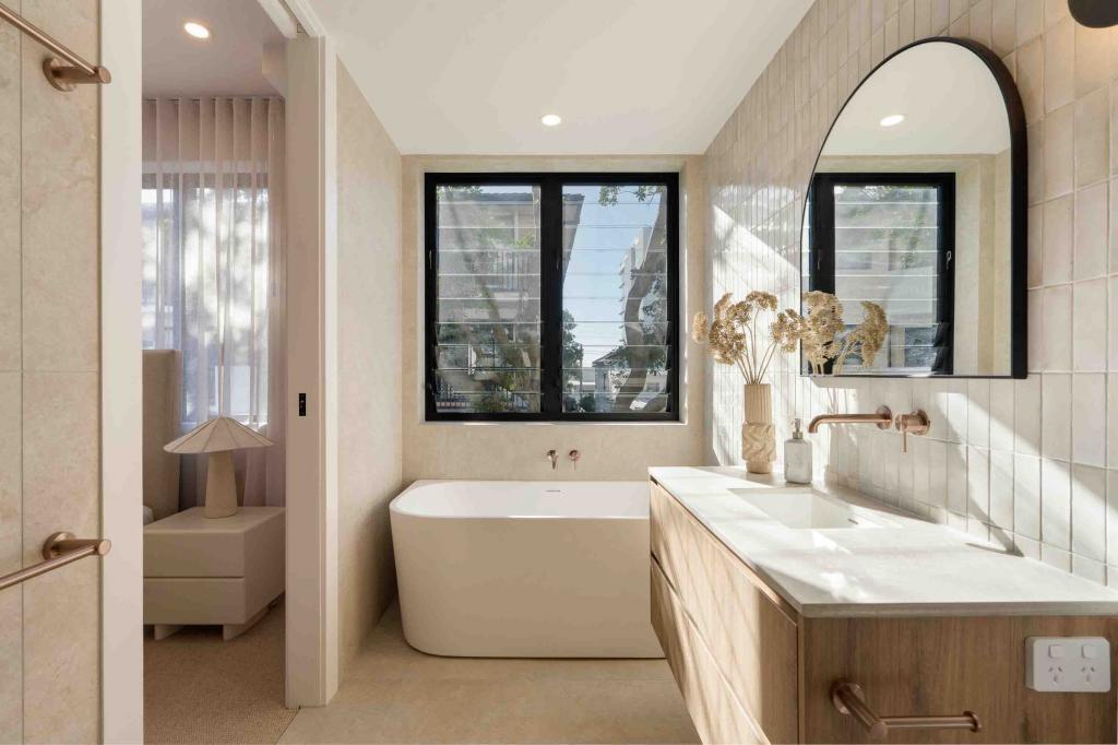 7 Thirteenth Ave, Palm Beach, QLD 4221