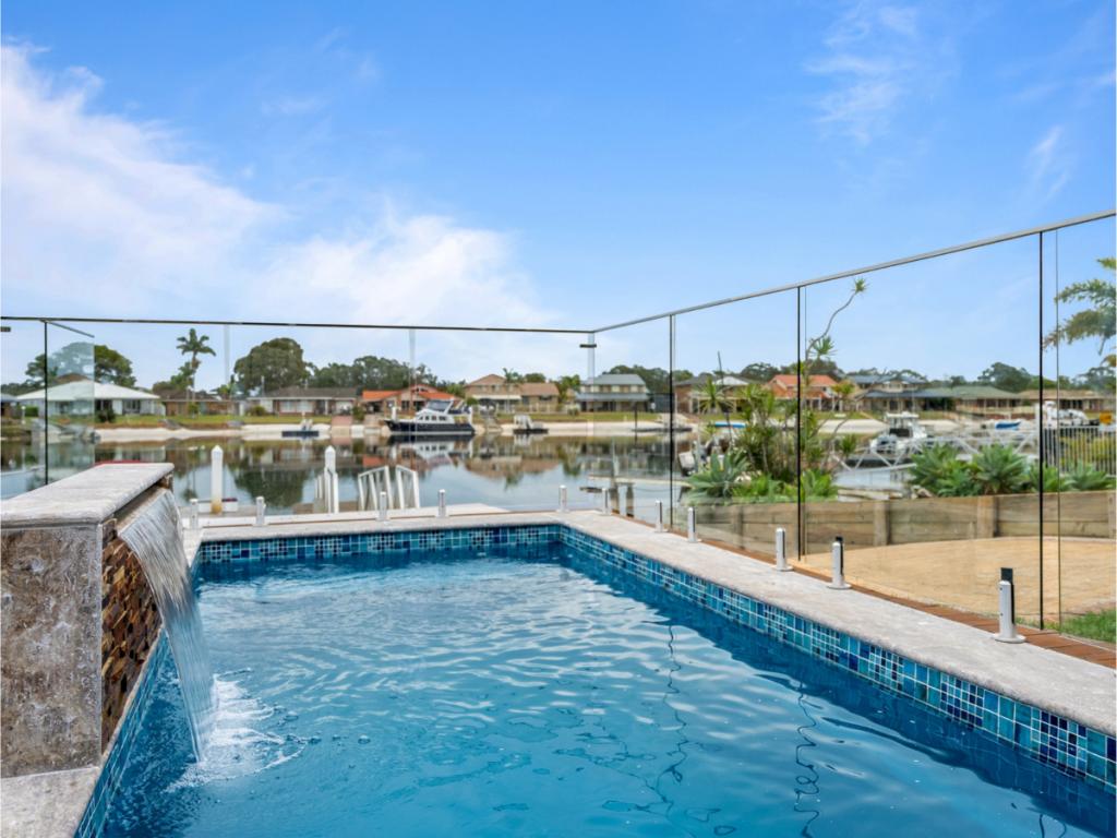 15 Binnacle Ct, Yamba, NSW 2464