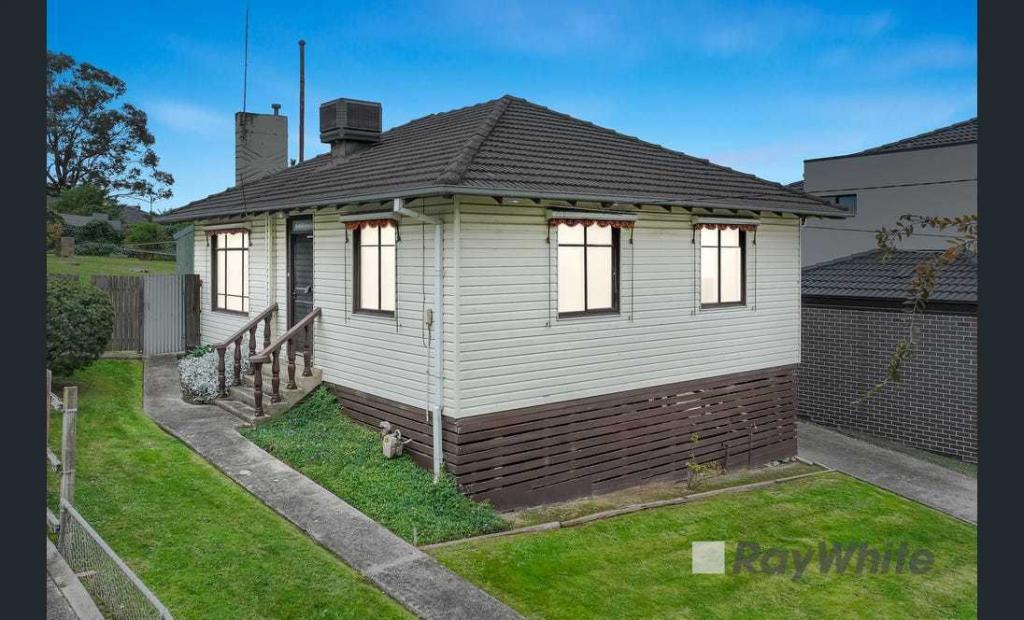 10 Almond Dr, Doveton, VIC 3177