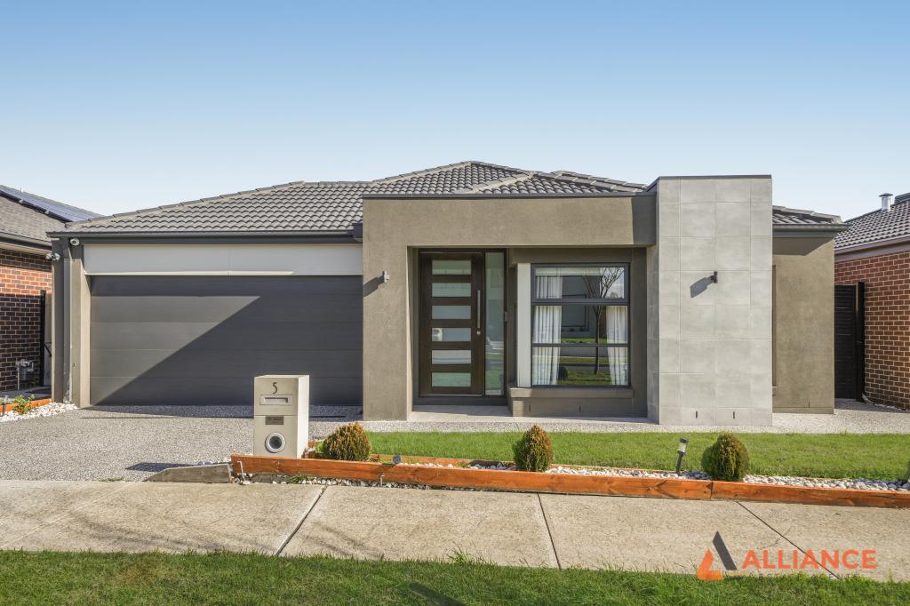 5 YORK PDE, WOLLERT, VIC 3750