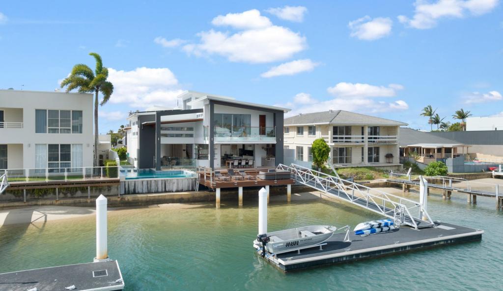 16 Kumbada Ct, Minyama, QLD 4575