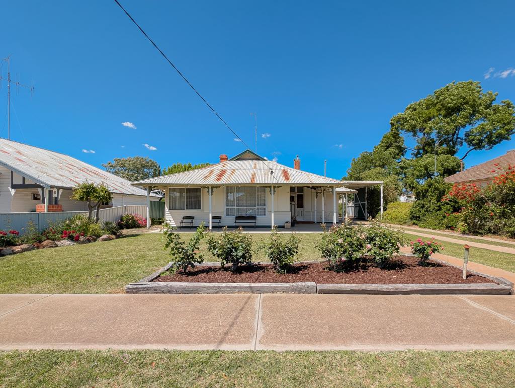 12 Muir Ave, Kerang, VIC 3579