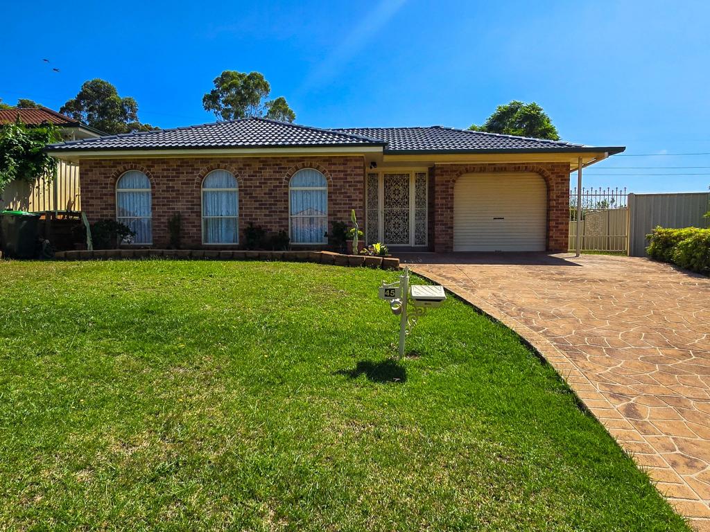 45 Balthasar Cl, Rosemeadow, NSW 2560