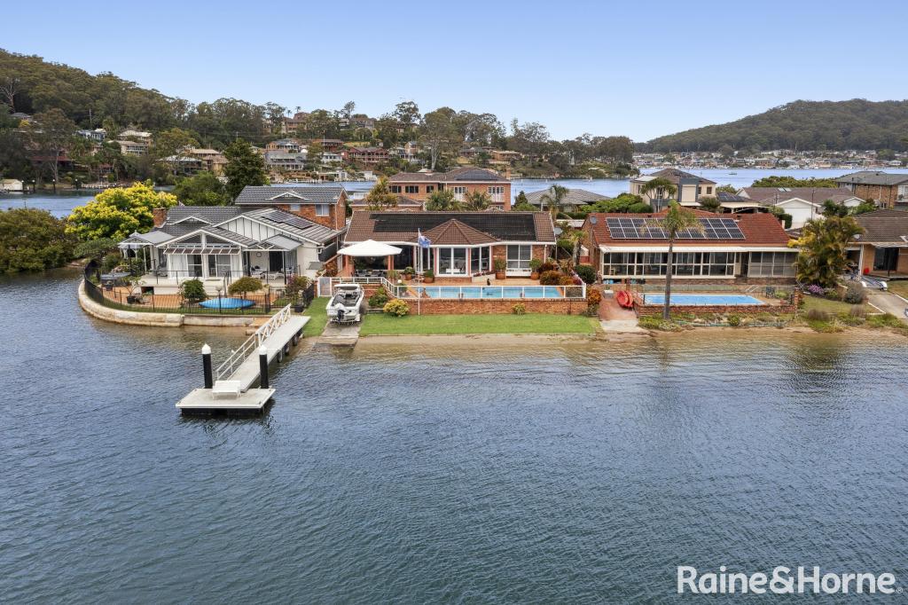 3 Helmsman Bvd, St Huberts Island, NSW 2257