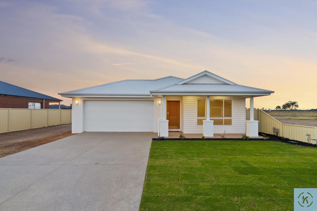 96 Bruton St, Tocumwal, NSW 2714