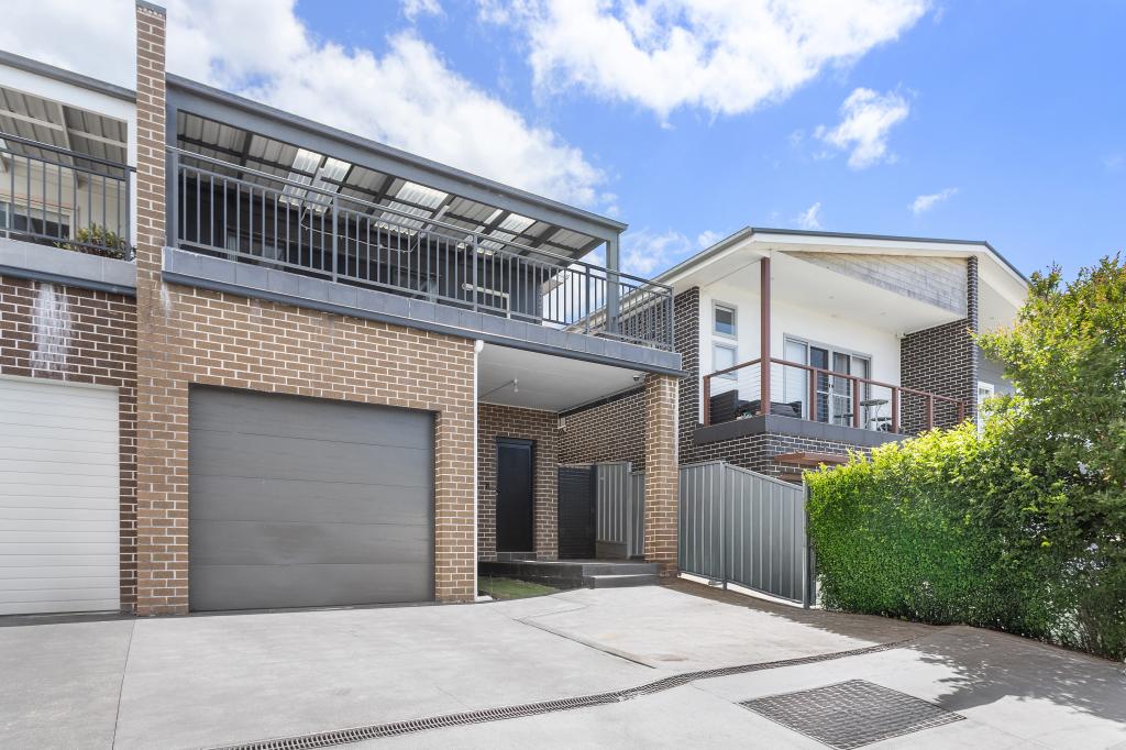 26b Boronga Cres, Berkeley, NSW 2506