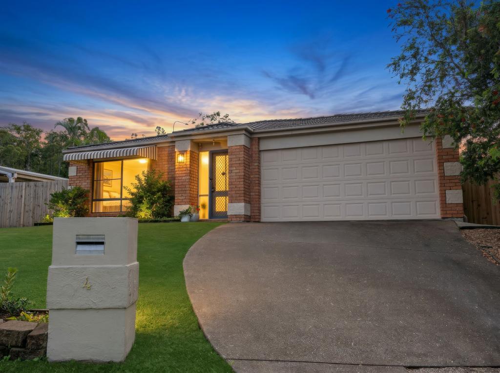 4 JONES PL, ARANA HILLS, QLD 4054