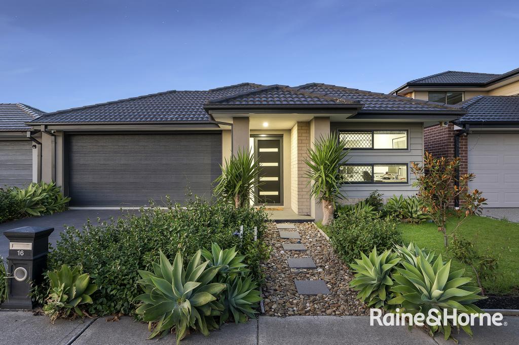 16 Solar Cl, Cranbourne East, VIC 3977