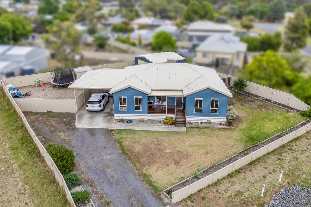 27 Birch St, Carisbrook, VIC 3464