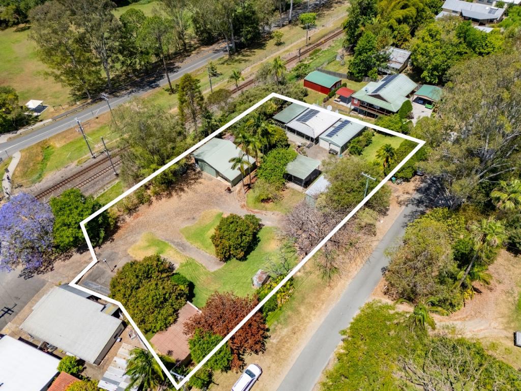 8 Edward St, Cooran, QLD 4569