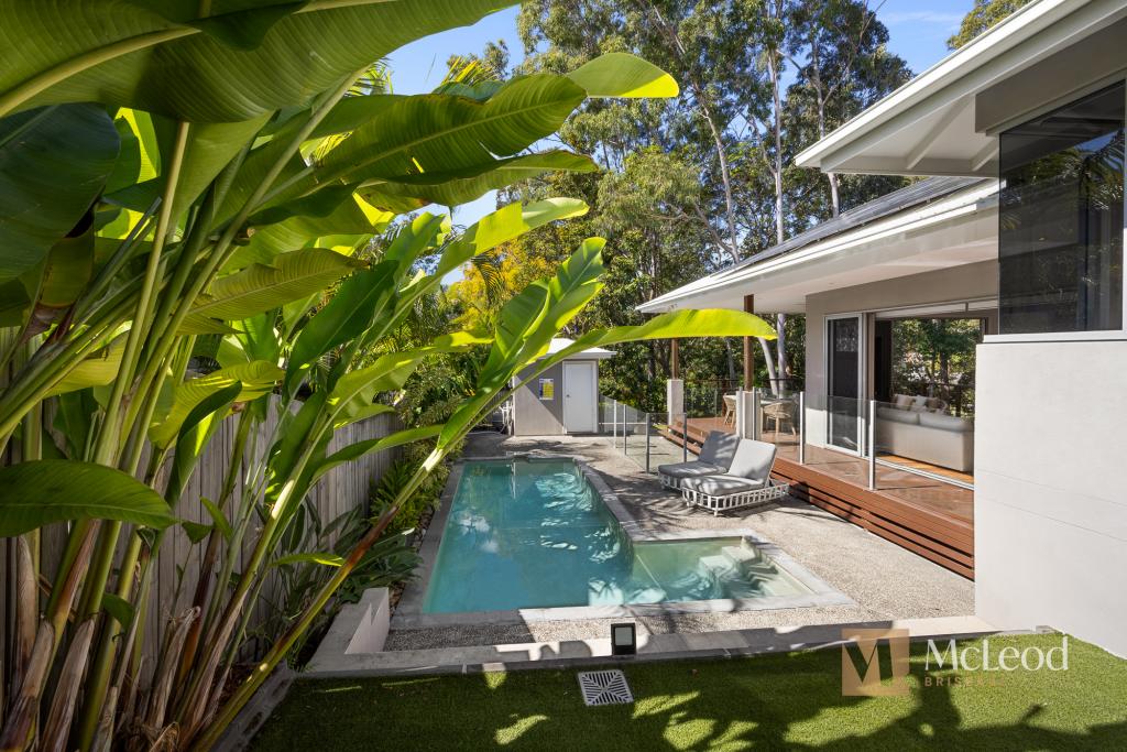 4 Carissa Pl, Chapel Hill, QLD 4069