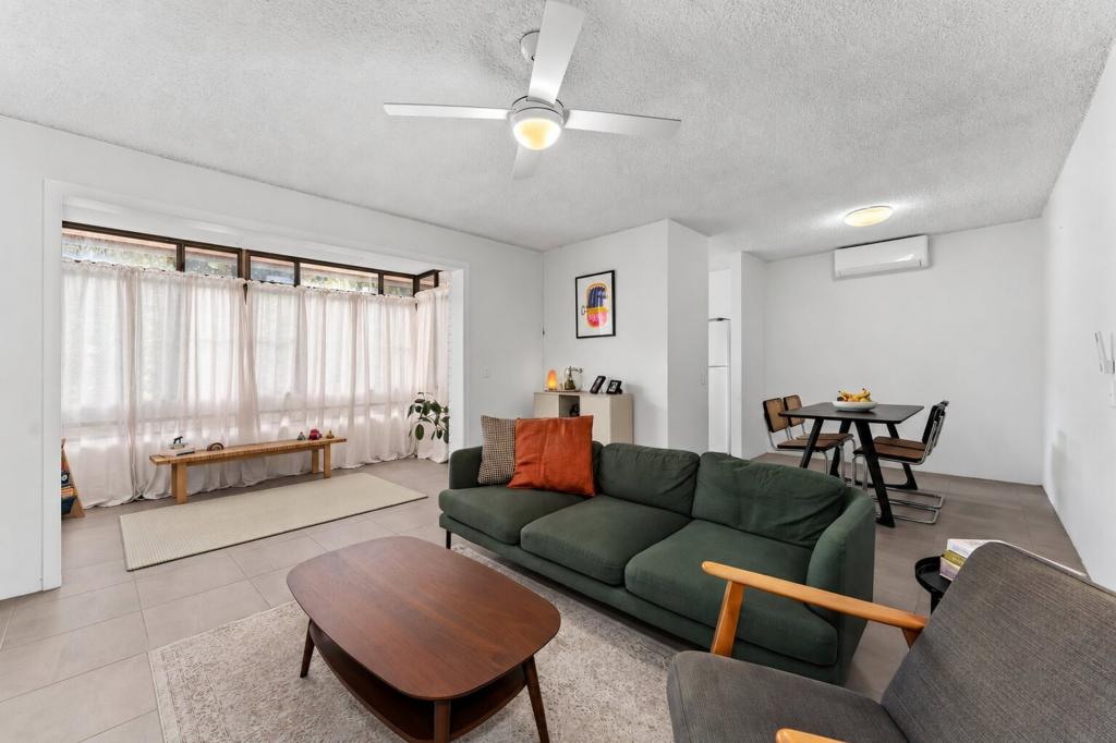 1/235 Cavendish Rd, Coorparoo, QLD 4151