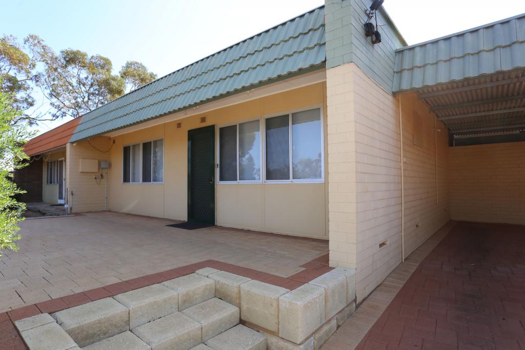 33 Larkin St, Kambalda East, WA 6442