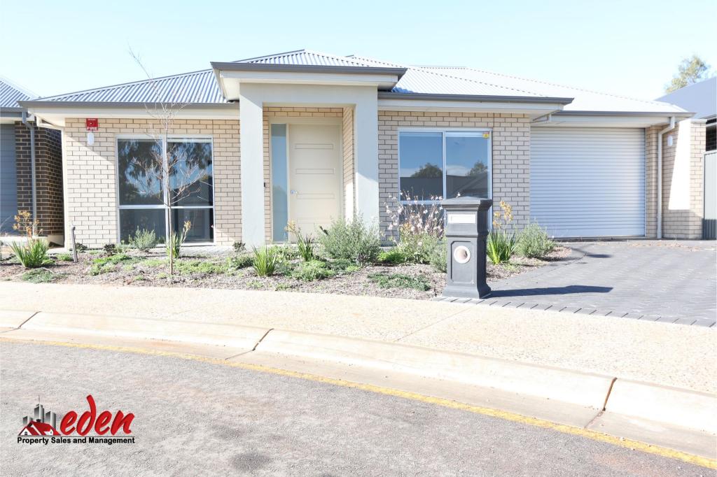 13 Raylene Ct, Blakeview, SA 5114