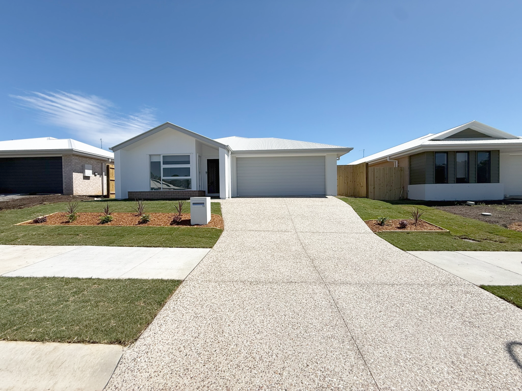 11 Kashmir Cct, Greenbank, QLD 4124
