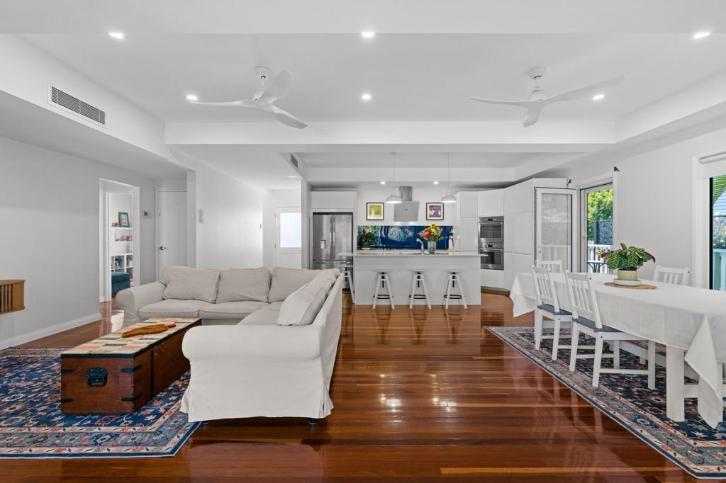 69 Malabar St, Wynnum West, QLD 4178
