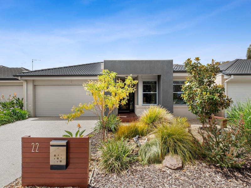 22 Bridgewater Cct, Armstrong Creek, VIC 3217