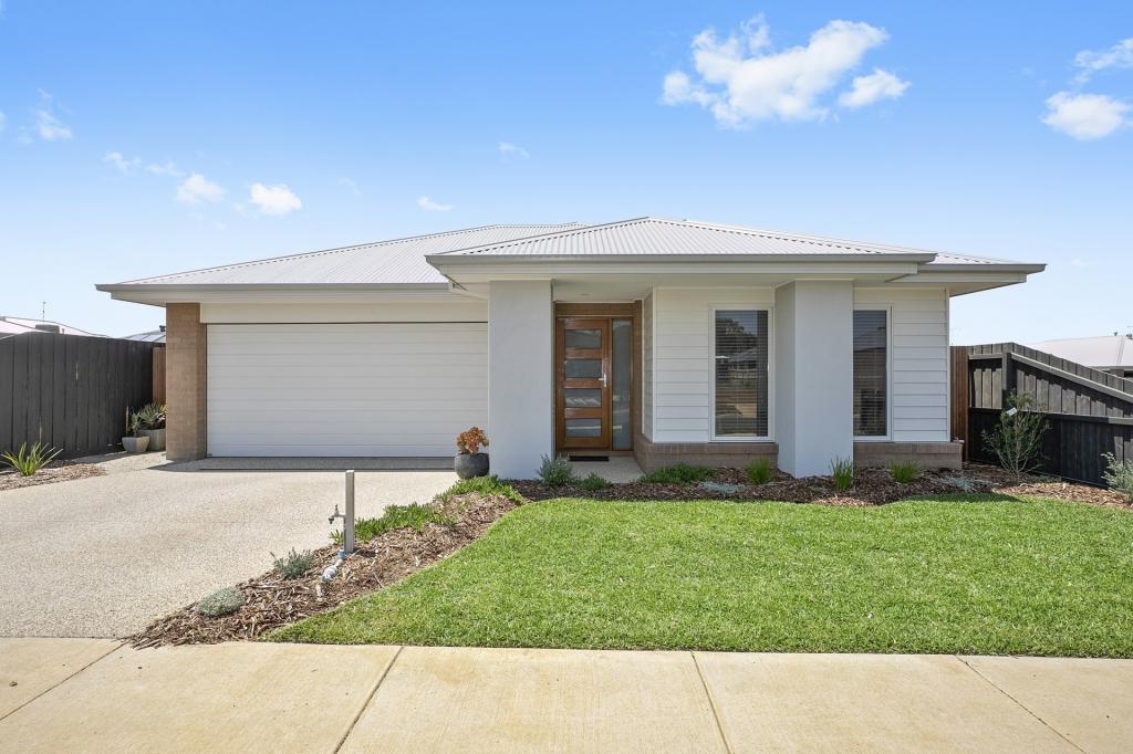 15 TOMATIN ST, OCEAN GROVE, VIC 3226