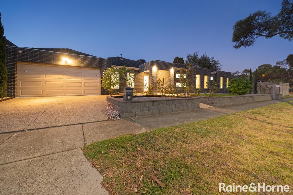 4 Deakin Gr, Burnside Heights, VIC 3023