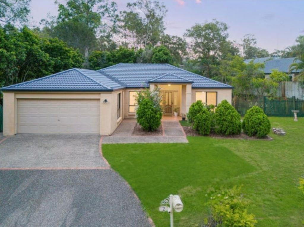 2 Oxford Pde, Forest Lake, QLD 4078