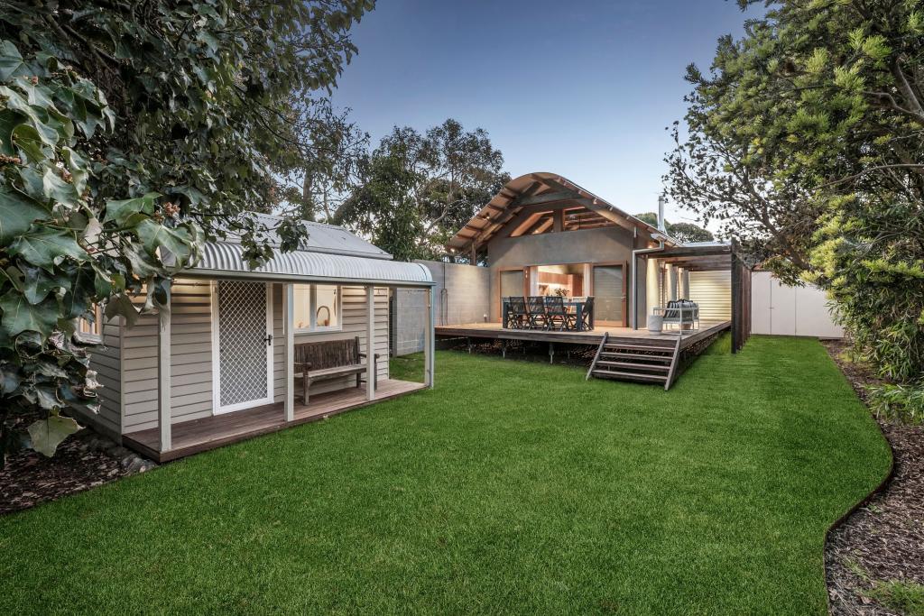 54 Glaneuse Rd, Point Lonsdale, VIC 3225