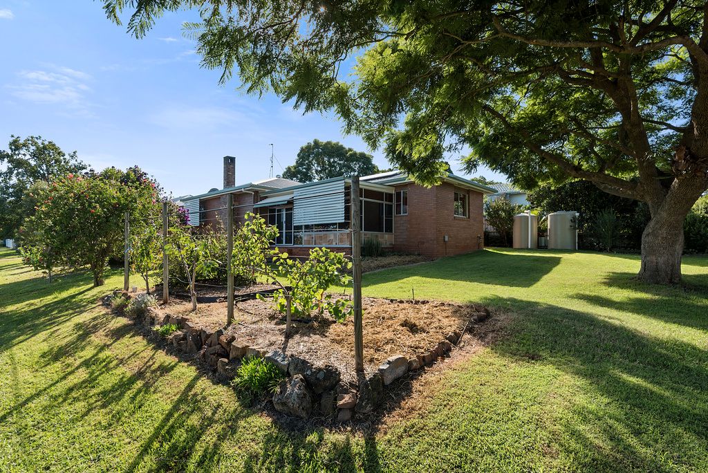 54 Cohoe St, Rangeville, QLD 4350