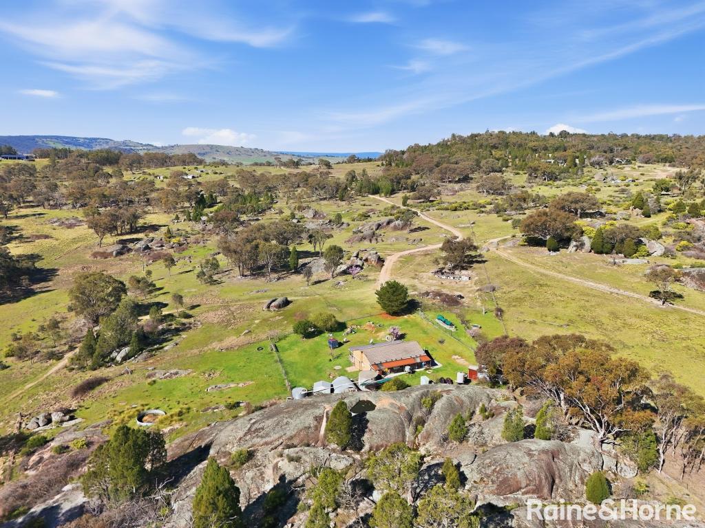 151 Pine Ridge Rd, Rock Forest, NSW 2795