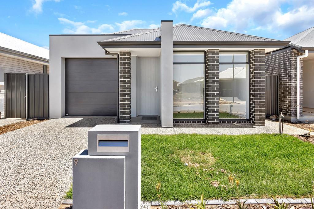 9 Maynard St, Angle Vale, SA 5117